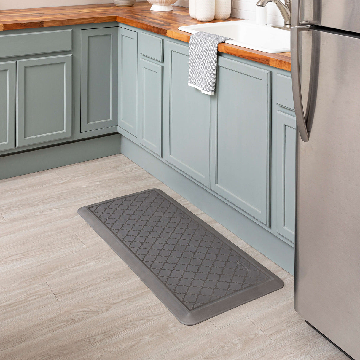 Mohawk Home Lattice Kitchen Mat