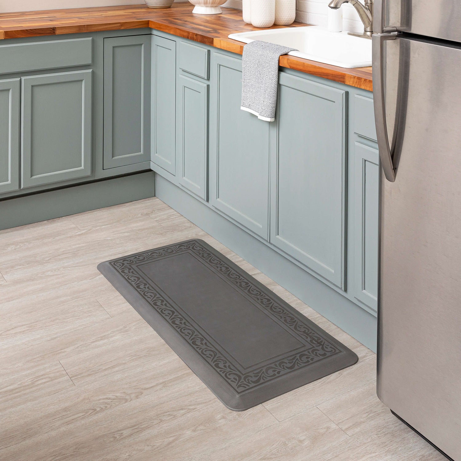 Mohawk Home Atrium Scroll Kitchen Mat