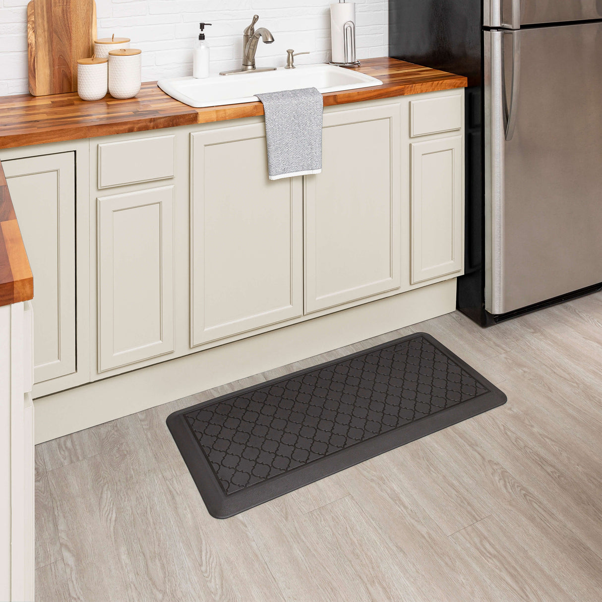 Mohawk Home Lattice Kitchen Mat
