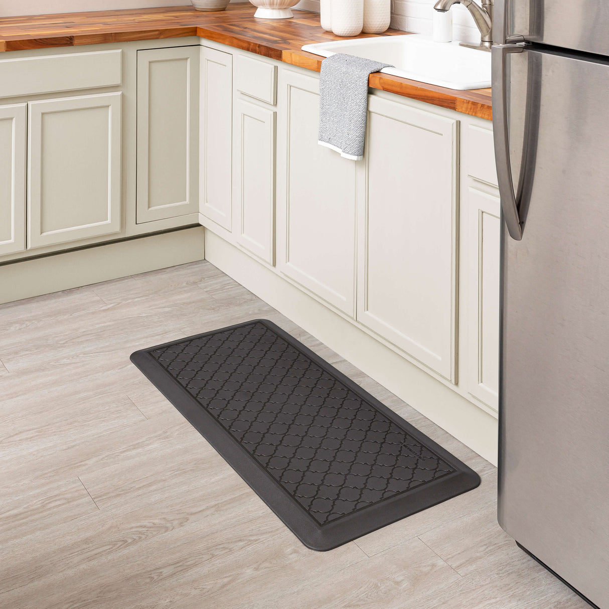 Mohawk Home Lattice Kitchen Mat