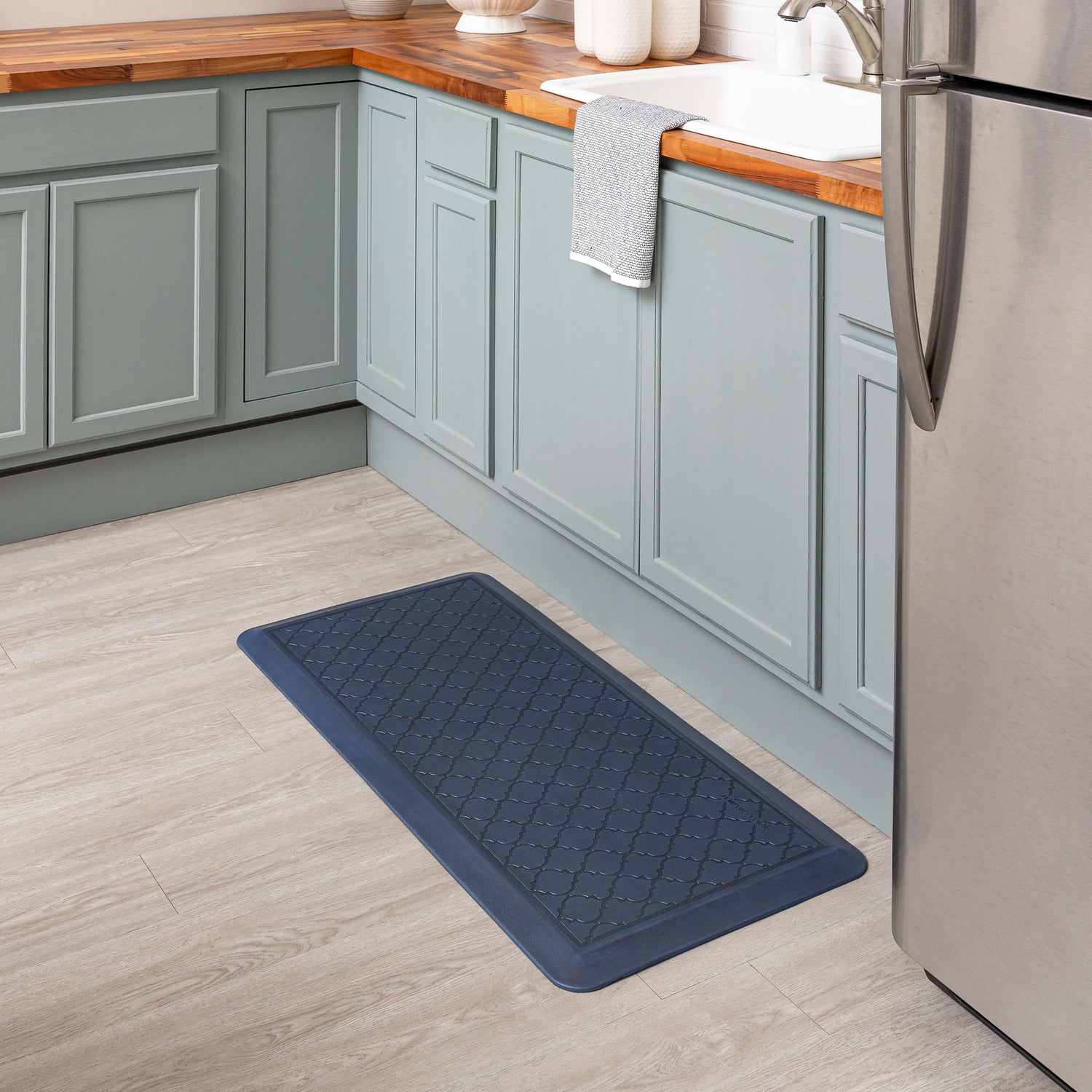 Mohawk Home Lattice Kitchen Mat