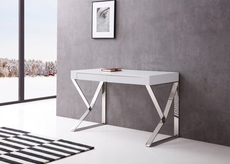 Noho Desk in Walnut