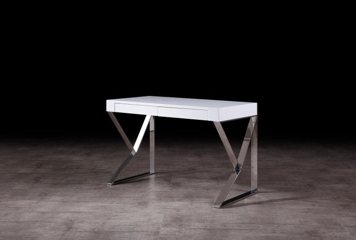 Noho Desk in Walnut